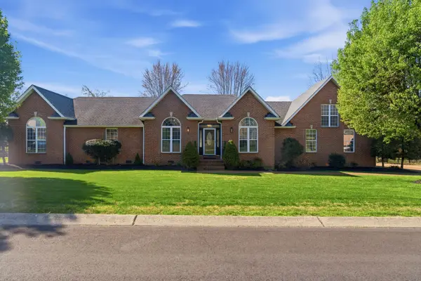 1043 Willow Park Cir, Hendersonville, TN 37075