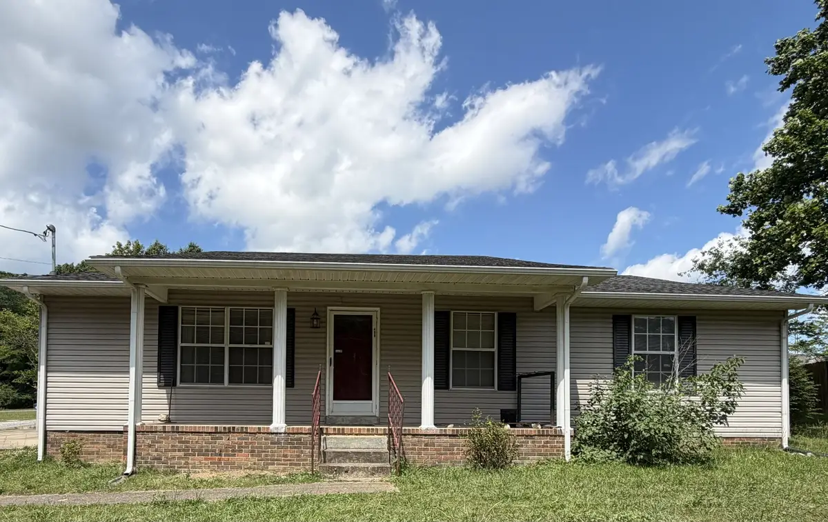 499 Belew Dr, Lawrenceburg, TN 38464 - #1