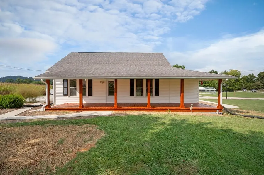 1462 Franks Ferry Rd, Sparta, TN 38583 - #3
