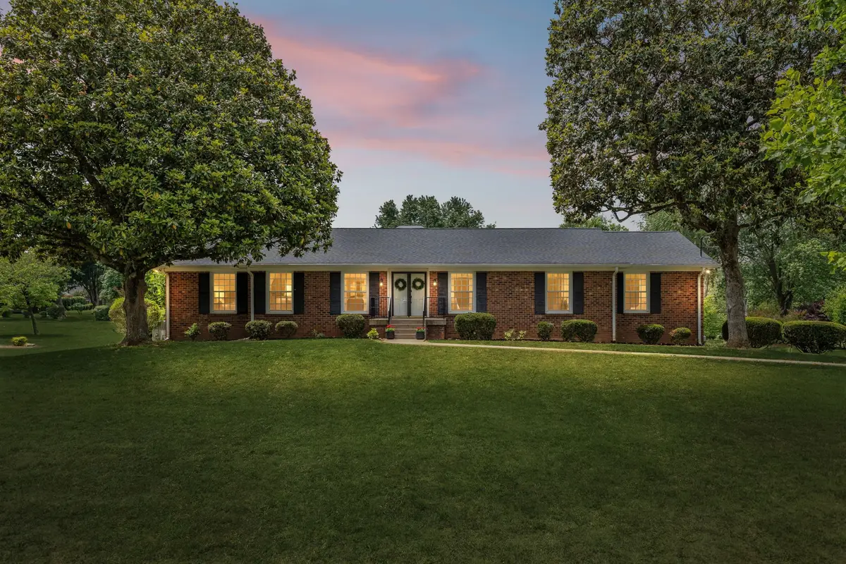 210 Barley Mill Rd, Old Hickory, TN 37138 - #1