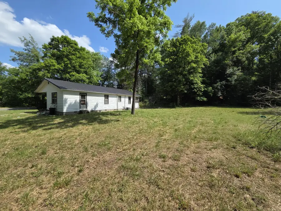1316 Owl Hollow Rd, Linden, TN 37096 - #2