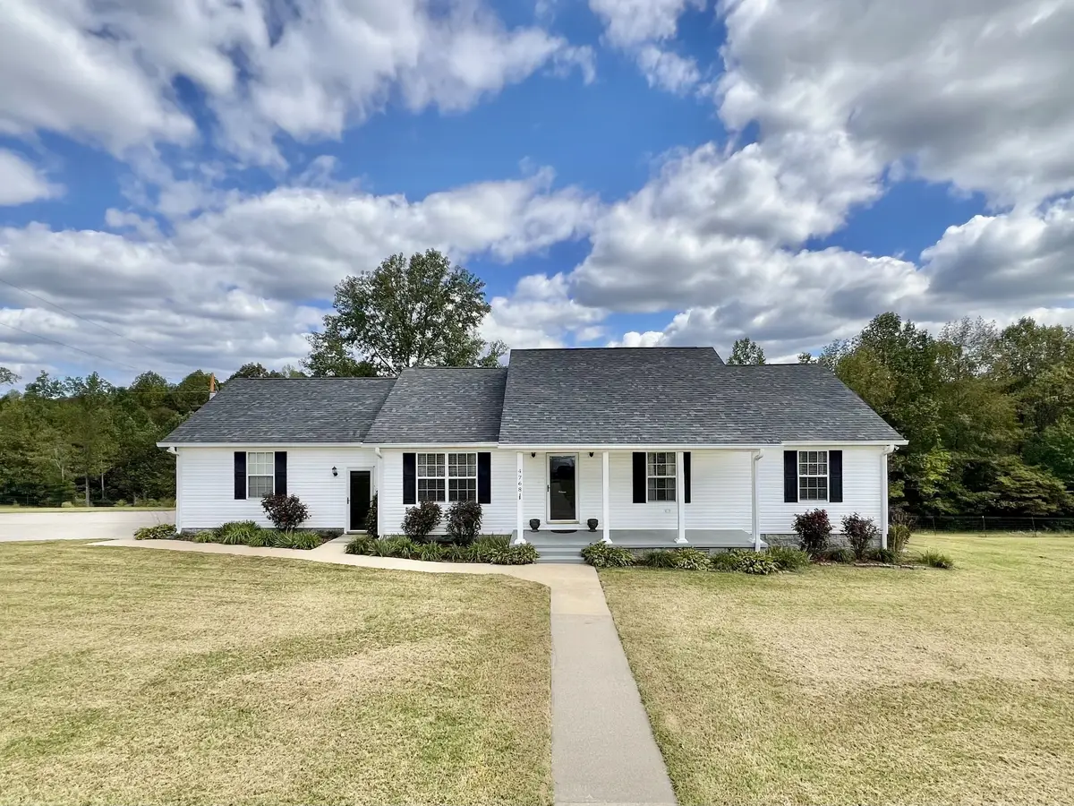 4768 Lewisburg Hwy, Pulaski, TN 38478 - #1