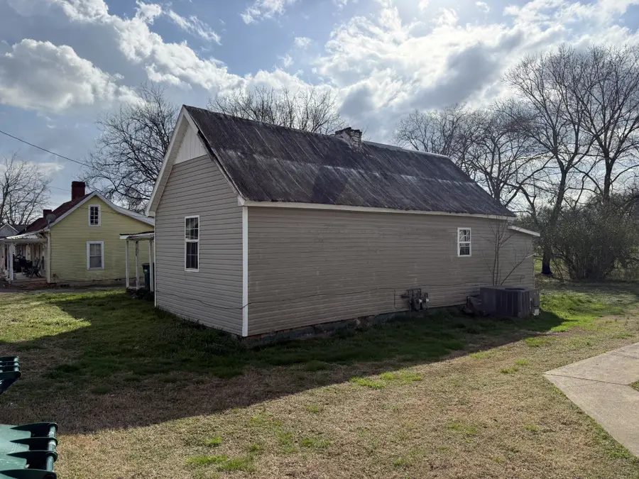 602 Spofford Street, Pulaski, TN 38478 - #2