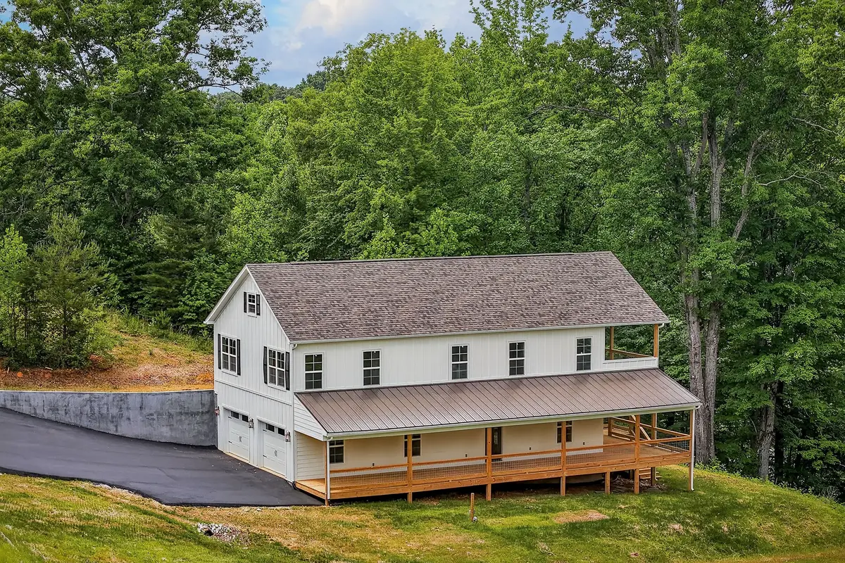 253 River Front Dr, Sparta, TN 38583 - #1