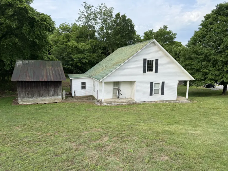 328 Young Branch Rd, Dixon Springs, TN 37057 - #3