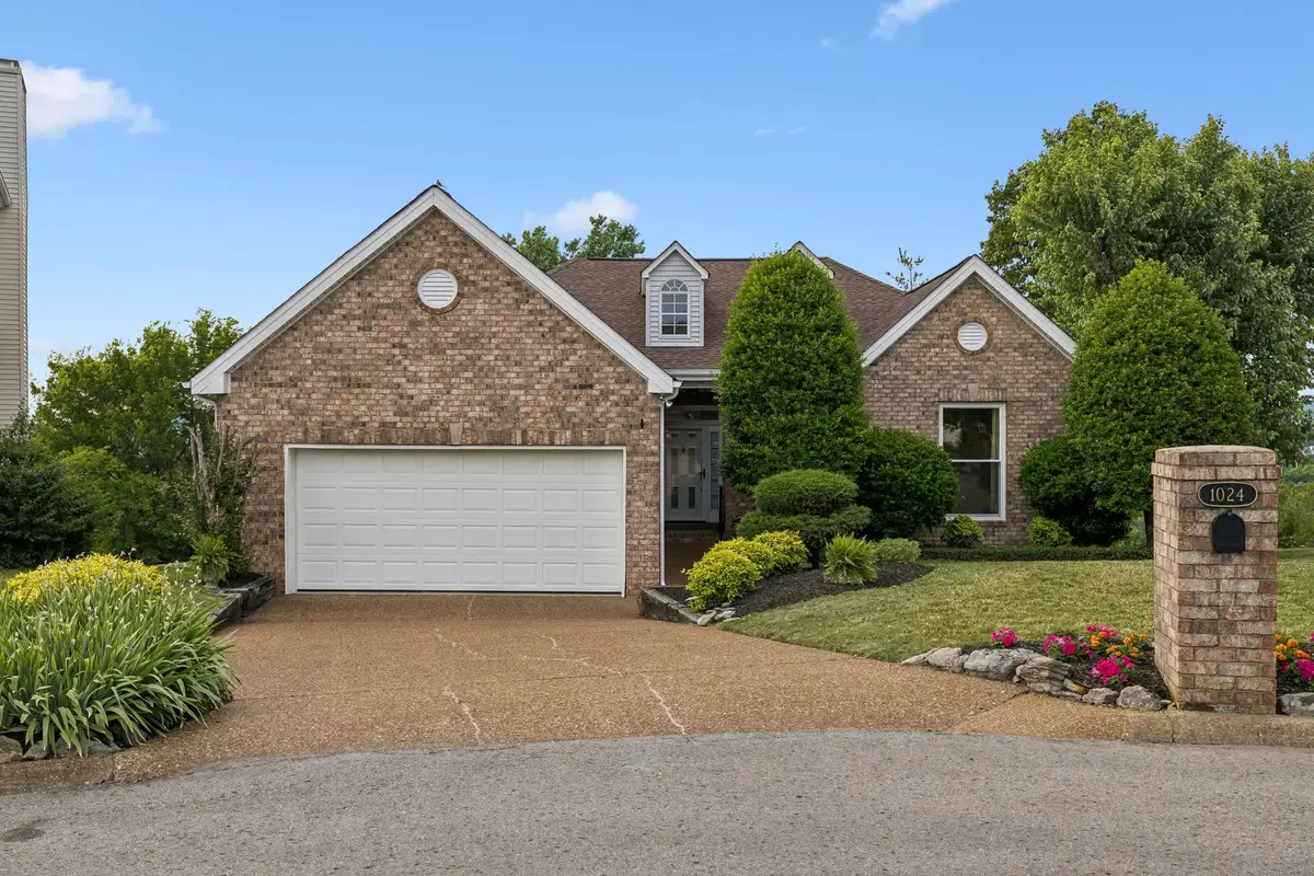 1024 N Clubhouse Ct, Franklin, TN 37067 - #1