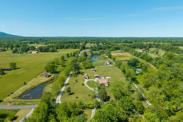 1805 Open Range Rd, Crossville, TN 38555