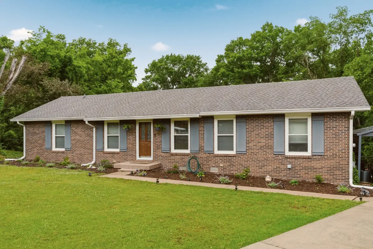 316 Estate Dr, Mount Juliet, TN 37122 - #1