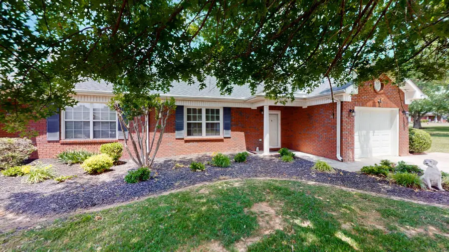 109 Horseshoe Ct, Shelbyville, TN 37160 - #2