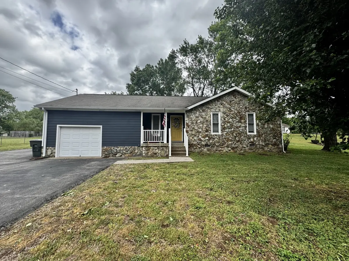 940 Denise Dr, Old Hickory, TN 37138 - #1
