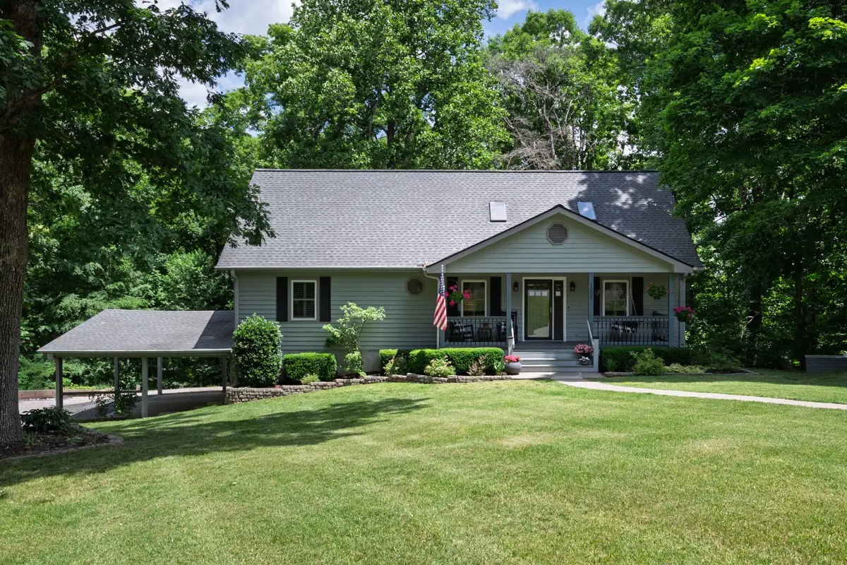 1006 Blackburn Ct, Kingston Springs, TN 37082 - #1