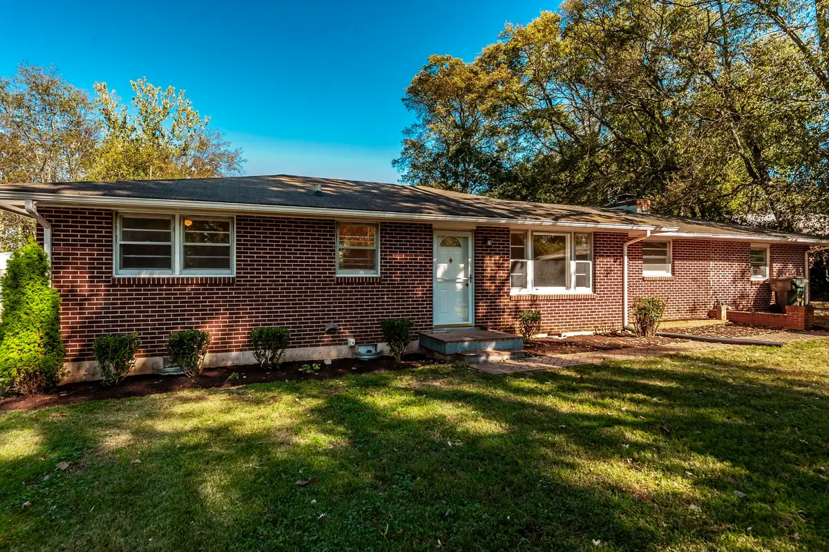 200 Malvin St, Gallatin, TN 37066 - #1