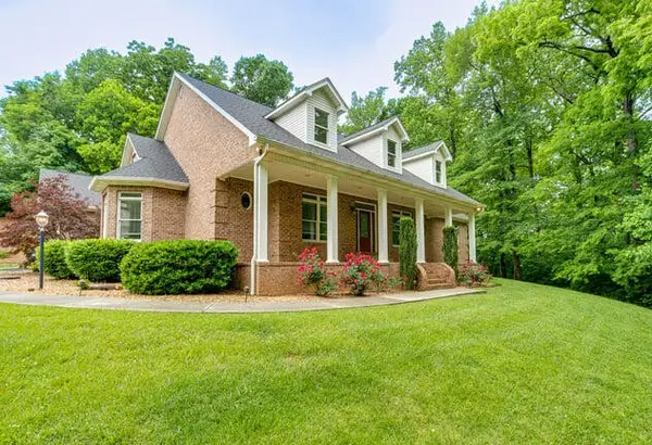 2410 Breckenridge Street, Athens, TN 37303