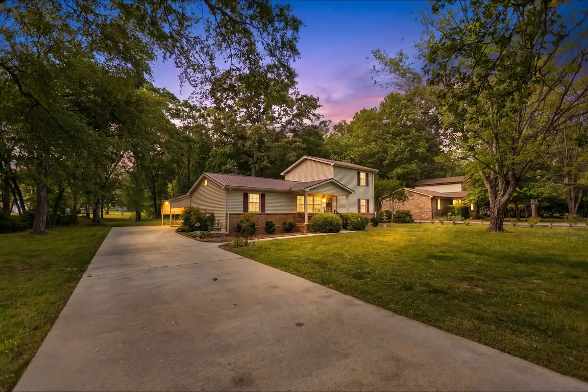 206 Inglewood Dr, Tullahoma, TN 37388 - #1