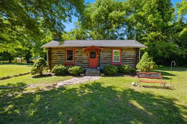 3511 Golf St, Nashville, TN 37216
