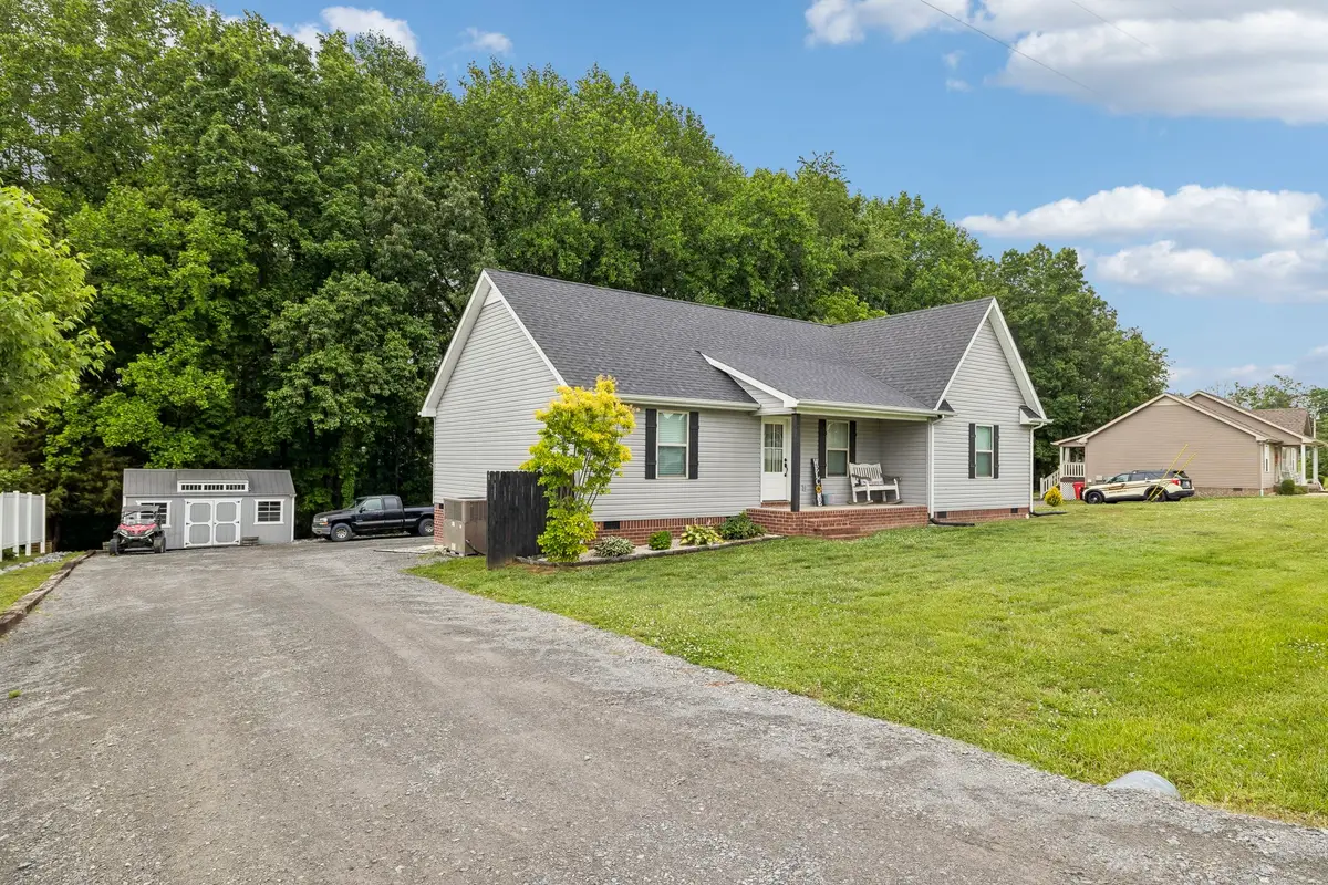475 Blue Sky Cir, Lafayette, TN 37083 - #1