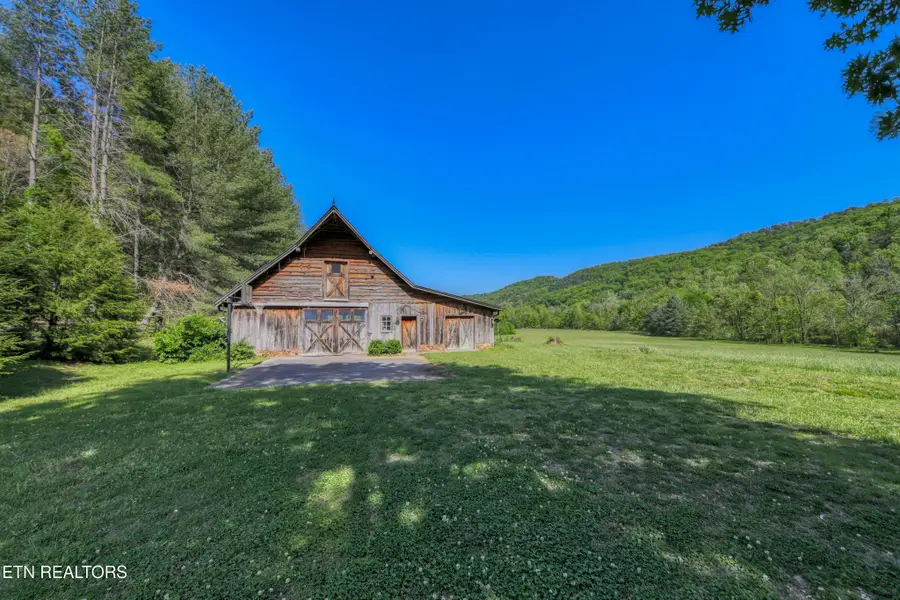 2122 Walden Cove Way, Sevierville, TN 37862 - #3