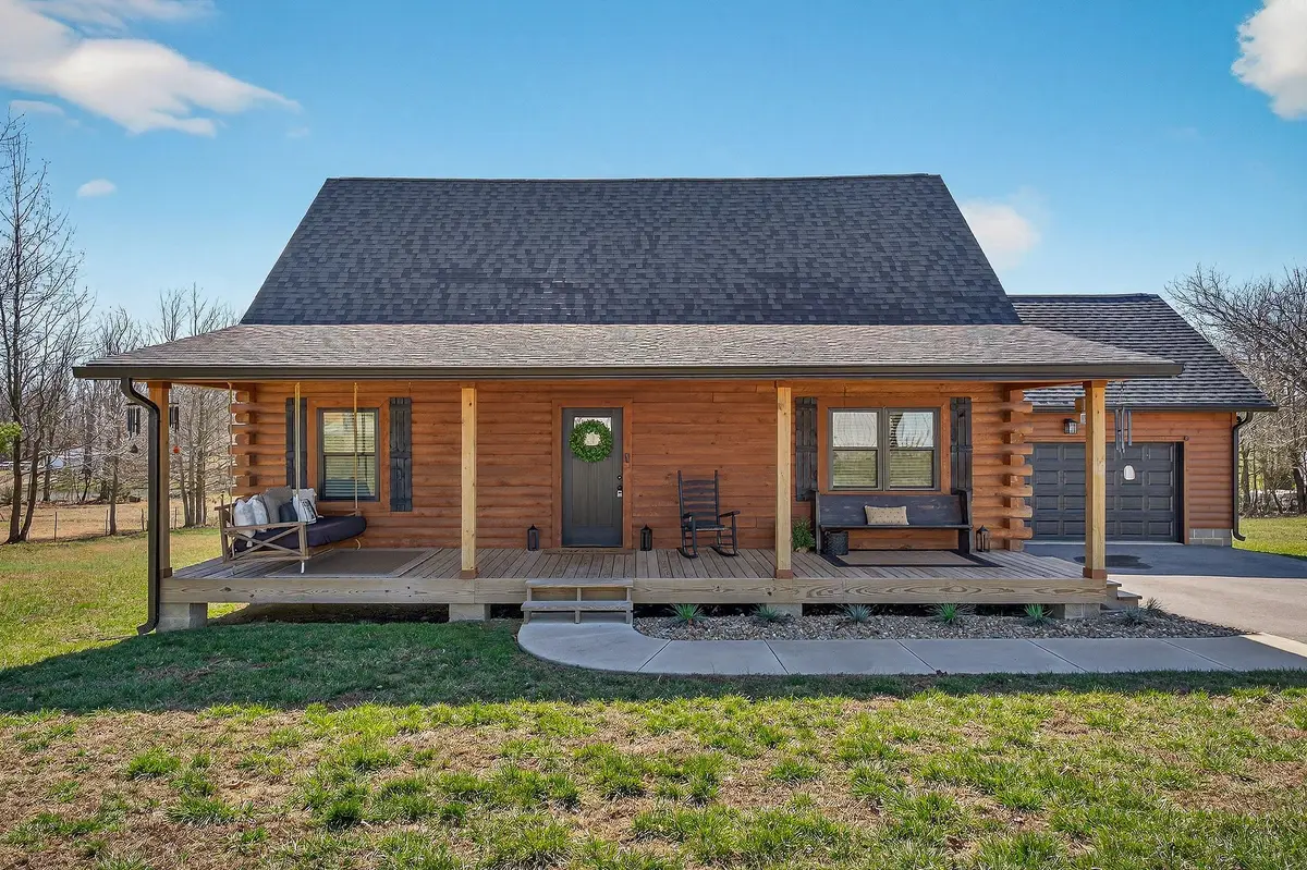 108 Crestview Ln, Livingston, TN 38570 - #1