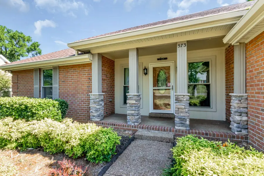 573 Highpoint Dr, Smyrna, TN 37167 - #2