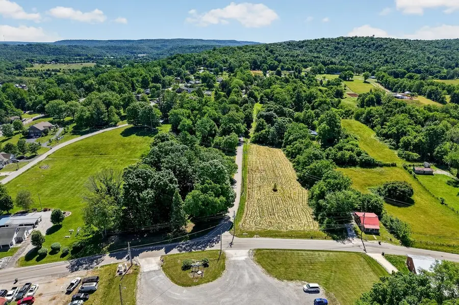 103 Hargis Ln, Sparta, TN 38583 - #2
