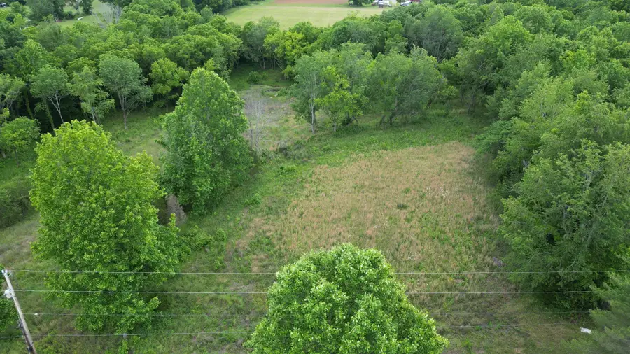 5 Poplar Ridge Ln, Chapmansboro, TN 37035 - #2