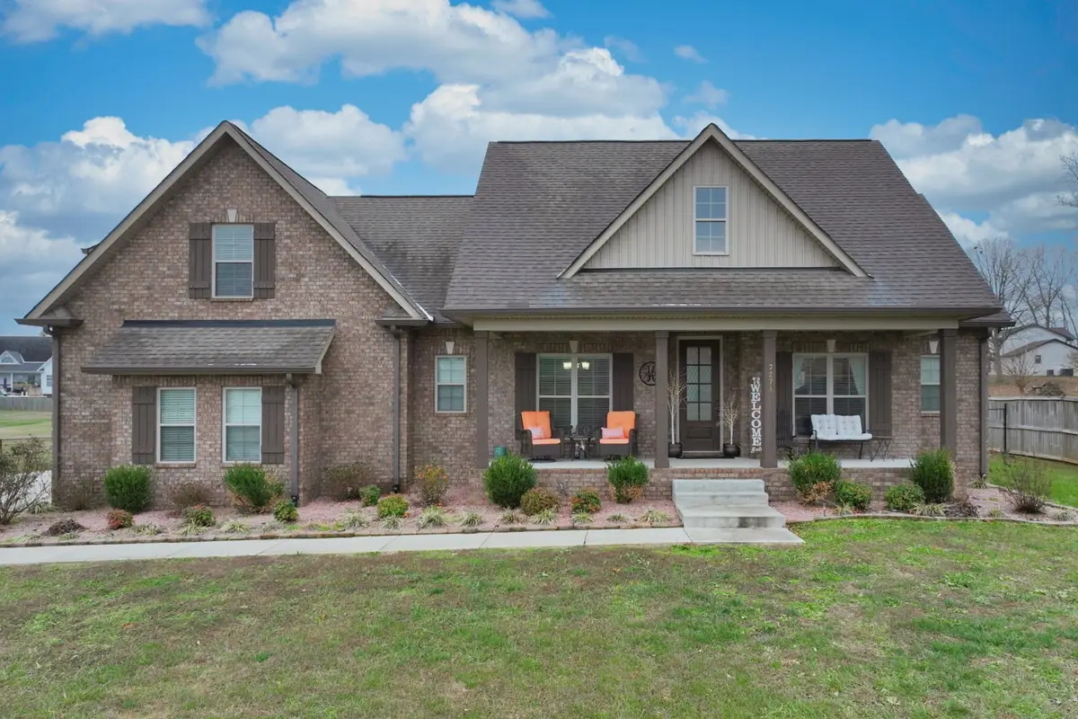 727A N Russell St, Portland, TN 37148 - #1