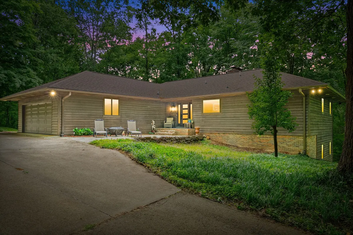 628 Chesterfield Cir, Clarksville, TN 37043 - #1