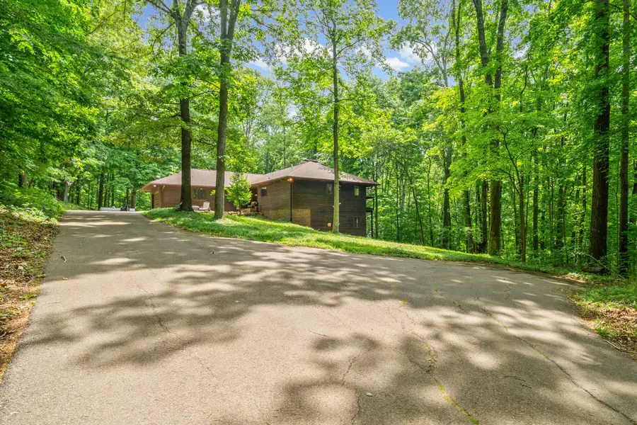 628 Chesterfield Cir, Clarksville, TN 37043 - #2