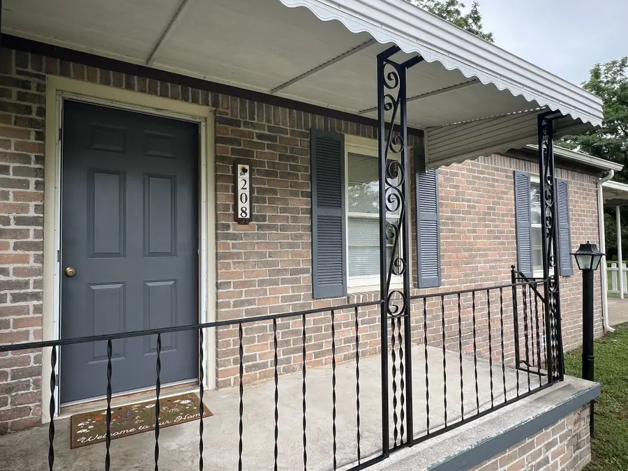 208 Lillian St, Winchester, TN 37398 - #3