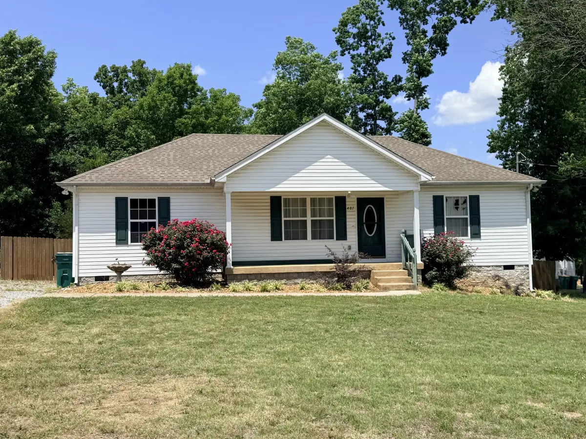 401 Elm Ave, Lewisburg, TN 37091 - #1