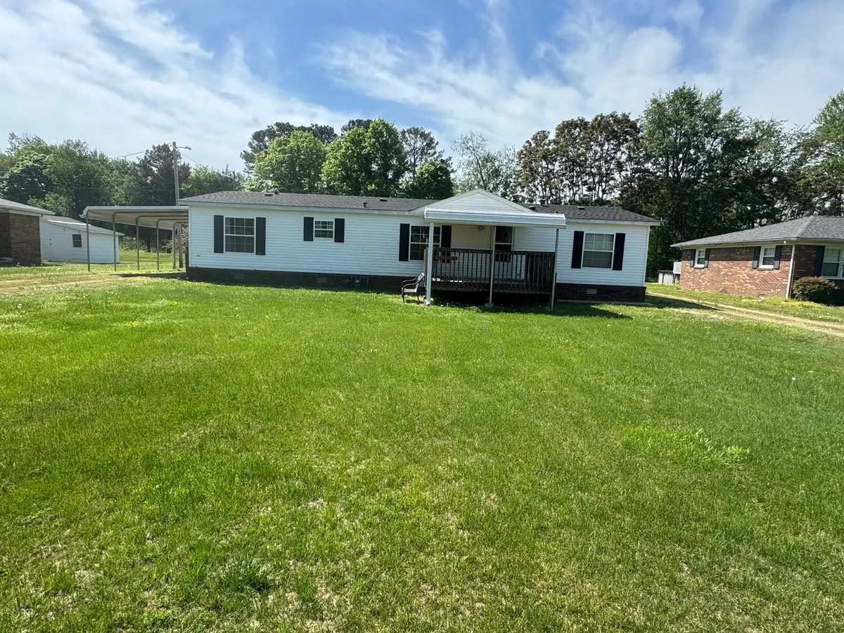 187 Dyke St E, Big Sandy, TN 38221 - #1