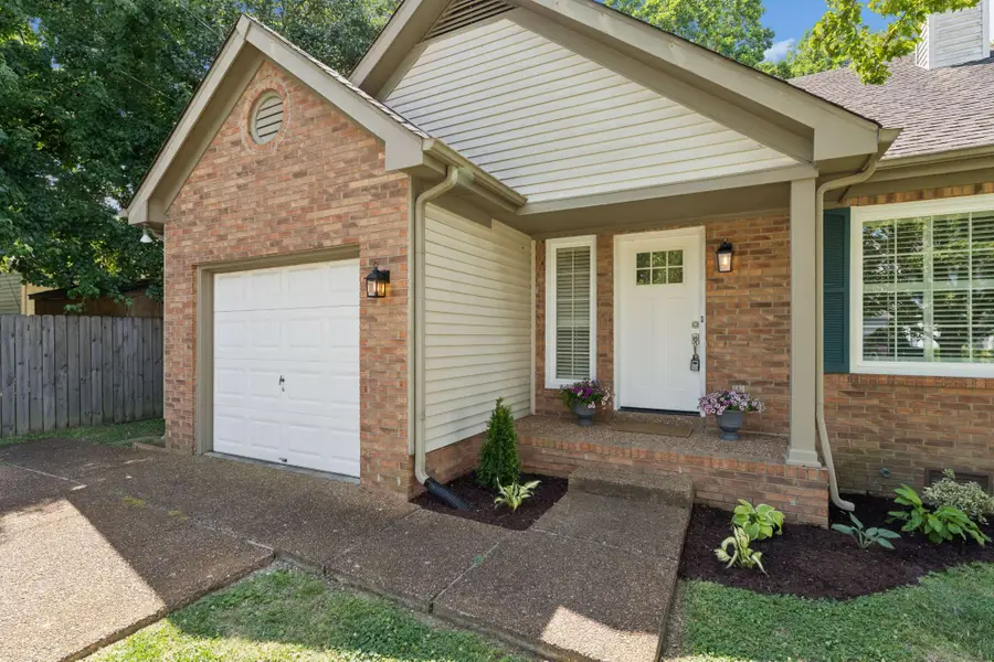 5204 Village Trce, Nashville, TN 37211 - #3