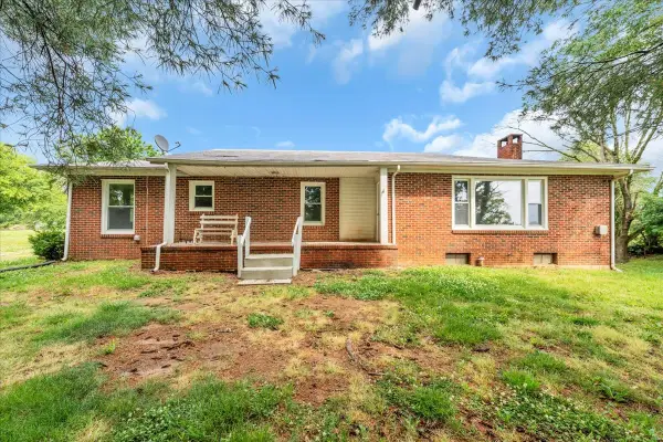 30 Jd Ring Rd, Hillsboro, TN 37342