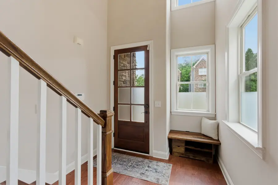 5925 Woodlands Ave, Nashville, TN 37211 - #2