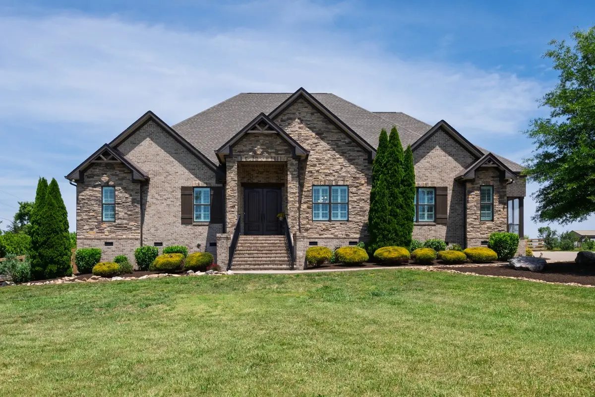 1196 Liberty Ln, Gallatin, TN 37066 - #1