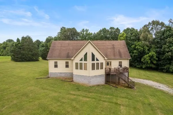 4664 New Cut Rd, Greenbrier, TN 37073 - #1