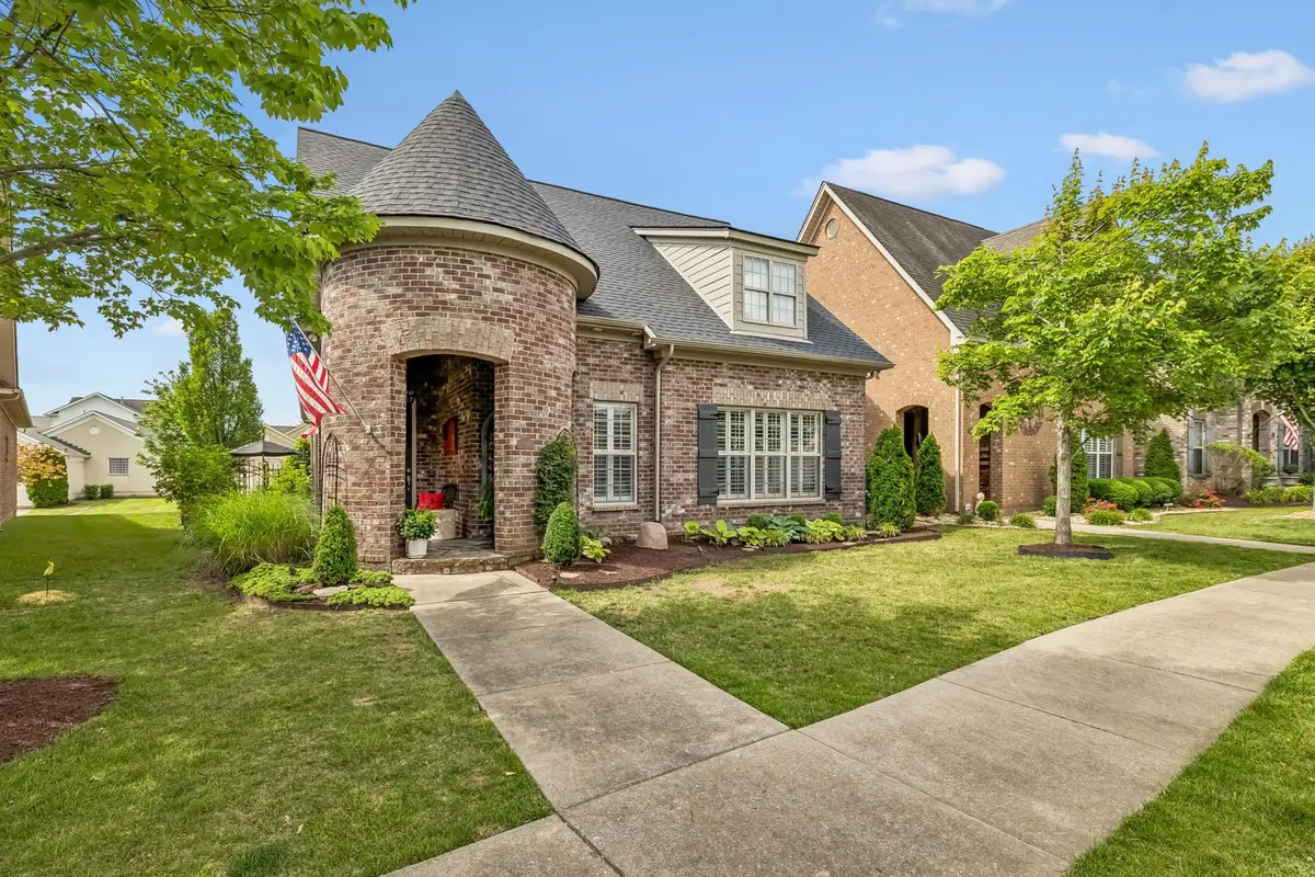 1108 Paddock Park Cir, Gallatin, TN 37066 - #1