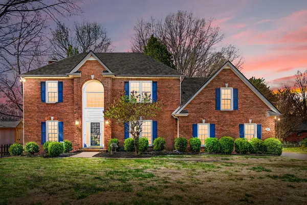 206 Longwood Ln, Clarksville, TN 37043