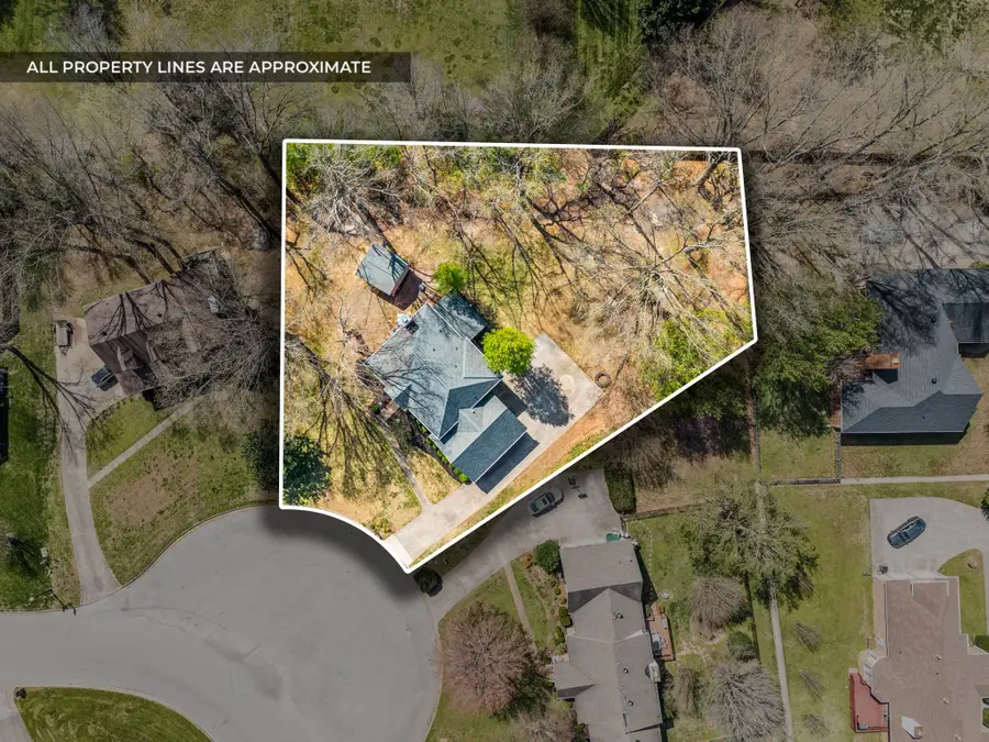 206 Longwood Ln, Clarksville, TN 37043 - #2
