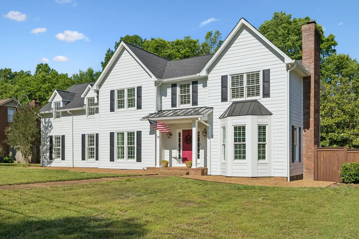 100 Deerfield Dr, Columbia, TN 38401 - #1