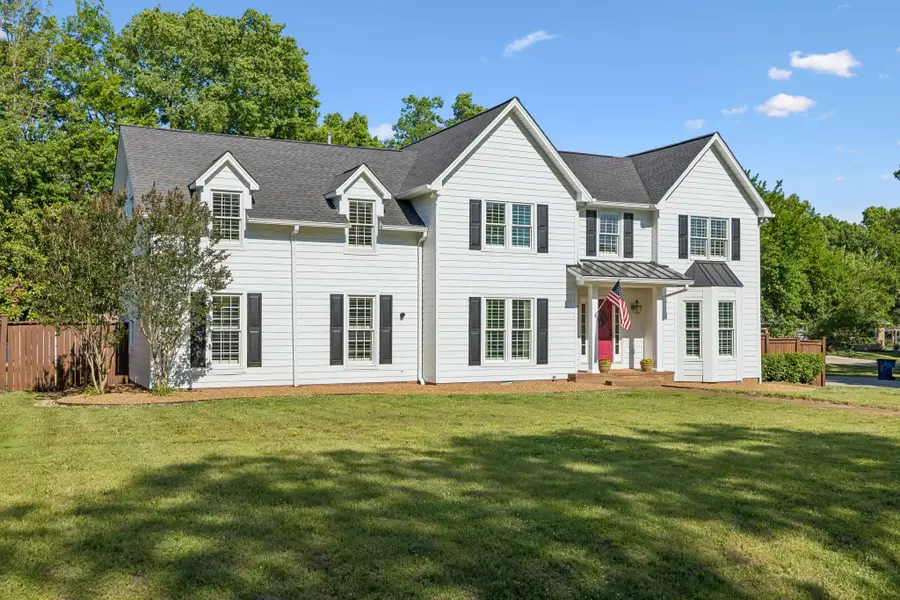 100 Deerfield Dr, Columbia, TN 38401 - #3
