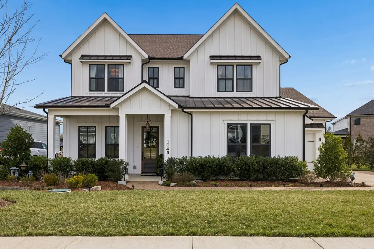 1049 Pine Creek Dr, Arrington, TN 37014 - #1