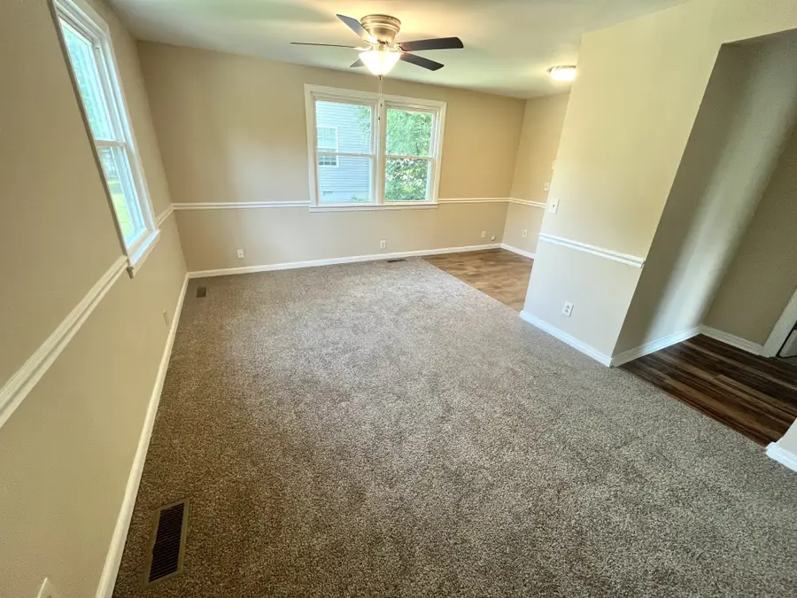 24 Maple St, Clarksville, TN 37042 - #3