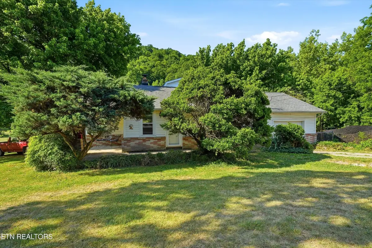 9613 Norris Fwy, Powell, TN 37849 - #1