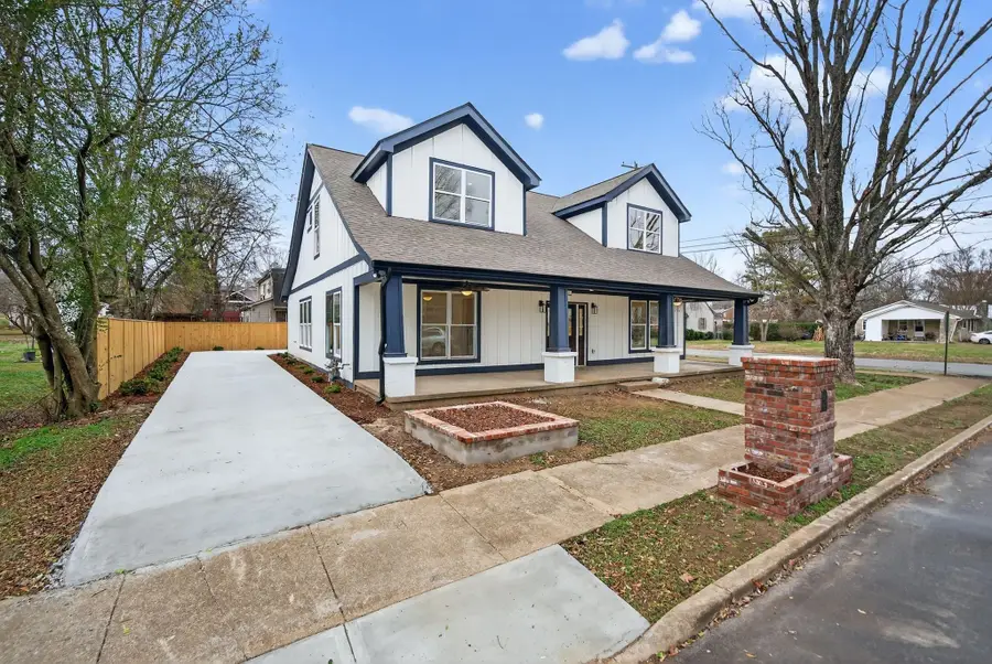 410 3rd Ave, Fayetteville, TN 37334 - #2