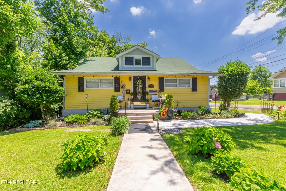 602 Watauga Ave, Knoxville, TN 37917 - #1