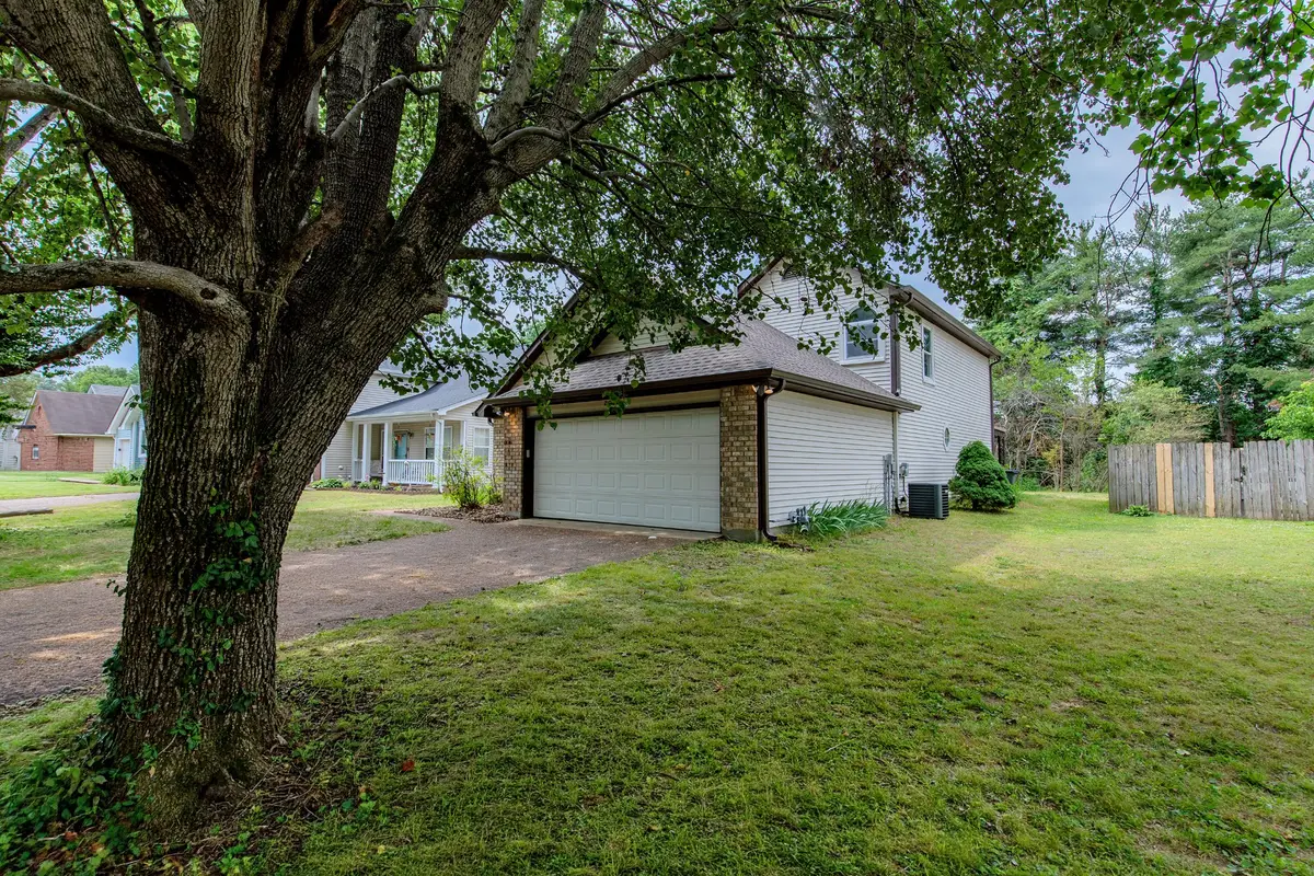 2632 Paddle Wheel Dr, Nashville, TN 37214 - #1