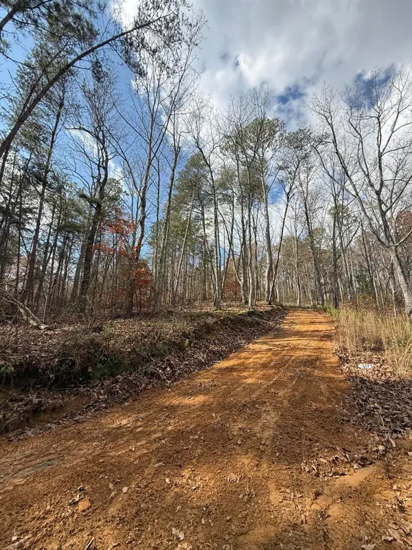 1 Parksville Road, Benton, TN 37307
