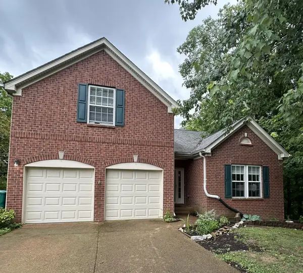 2104 Christina Ct, Hermitage, TN 37076