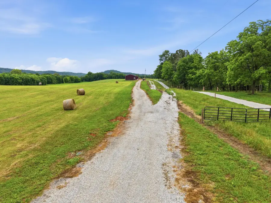 1050 Franks Ferry Rd, Sparta, TN 38583 - #3
